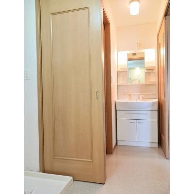 ラフレシールＢ 103【管理NO：1-013836502-01030】 ★家具家電は申し込み後に搬入します★の物件画像