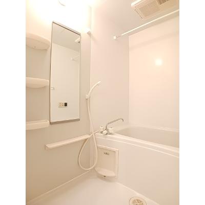 グラン　コート 101【管理NO：1-012900901-01010】 ★家具家電は申し込み後に搬入します★の物件画像