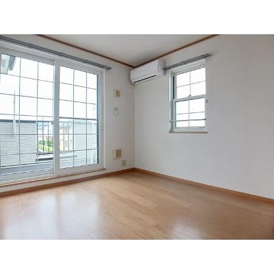 サンクレストⅡ 201【管理NO：1-012404501-02010】 ★家具家電は申し込み後に搬入しますの物件画像
