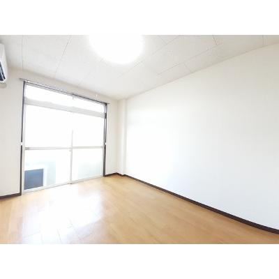 ユリカハイツ　Ⅲ 201【管理NO：1-003280902-02010】 ★家具家電は申し込み後に搬入します★の物件画像