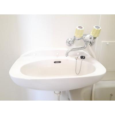 ユリカハイツ　Ⅲ 201【管理NO：1-003280902-02010】 ★家具家電は申し込み後に搬入します★の物件画像