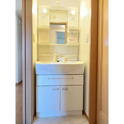 ラフレシールＡ 103【管理NO：1-013836501-01030】 ★家具家電は申し込み後に搬入します★の物件画像