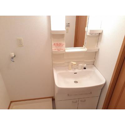 Ｚｅｐｈｙｒ　ゼファー 202【管理NO：1-012964201-02020】 ★家具家電は申し込み後に搬入します★の物件画像