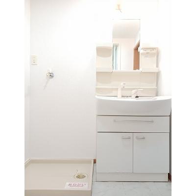 グラン　コート 202【管理NO：1-012900901-02020】 ★家具家電は申し込み後に搬入します★の物件画像