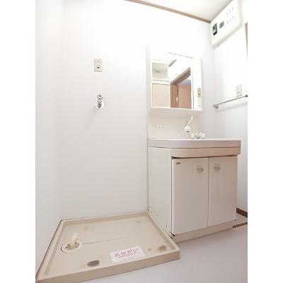 カラジューム雅Ｂ 102【管理NO：1-009621802-01020】 ★家具家電は申し込み後に搬入します★の物件画像
