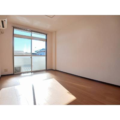 アーバンヒルズ 203【管理NO：1-004172901-02030】 ★家具家電は申し込み後に搬入します★の物件画像