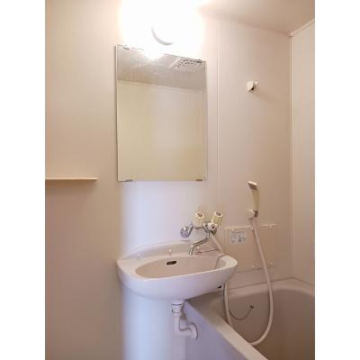 アーバンヒルズ 203【管理NO：1-004172901-02030】 ★家具家電は申し込み後に搬入します★の物件画像