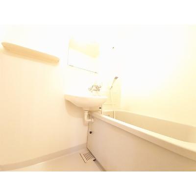 ユリカハイツ　Ⅲ 206【管理NO：1-003280902-02060】 ★家具家電は申し込み後に搬入します★の物件画像