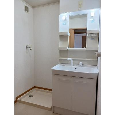 シイナハイツⅡ 201【管理NO：1-014057901-02010】 ★家具家電は申し込み後に搬入します★ ★2026年09月下旬入居可能★の物件画像