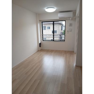 ルミエール城東 203【管理NO：1-028279402-02030】 ★家具家電は申し込み後に搬入します★の物件画像