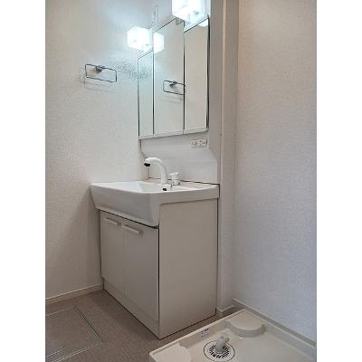 ルーチェ城東 204【管理NO：1-028279401-02040】 ★家具家電は申し込み後に搬入します★の物件画像