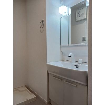 サツキＢ 102【管理NO：1-028243602-01020】 ★家具家電は申し込み後に搬入します★の物件画像