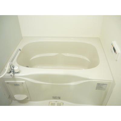 フィオーレ 201【管理NO：1-017206101-02010】 ★家具家電は申し込み後に搬入します★の物件画像