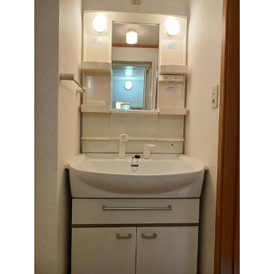 エスタシオン 205【管理NO：1-012638201-02040】 ★家具家電は申し込み後に搬入します★の物件画像