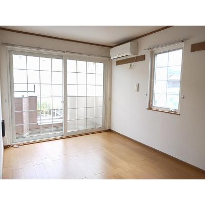 ピエ　デルモンテ 105【管理NO：1-010721001-01040】 ★家具家電は申し込み後に搬入しますの物件画像