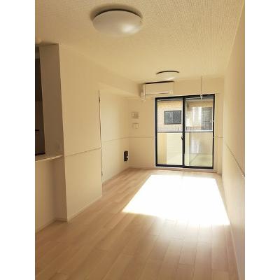 マイスターⅧ 102【管理NO：1-027131601-01020】 ★家具家電は申し込み後に搬入します★の物件画像