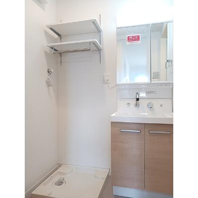 パンル 202【管理NO：1-028619901-02020】 ★家具家電は申し込み後に搬入しますの物件画像