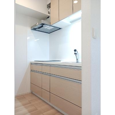 パンル 201【管理NO：1-028619901-02010】 ★家具家電は申し込み後に搬入しますの物件画像