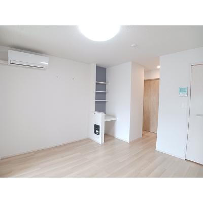 パンル 102【管理NO：1-028619901-01020】 ★家具家電は申し込み後に搬入しますの物件画像