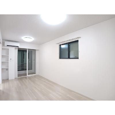 フォレスタ・フィオーレ 101【管理NO：1-028438402-01010】 ★家具家電は申し込み後に搬入します★の物件画像