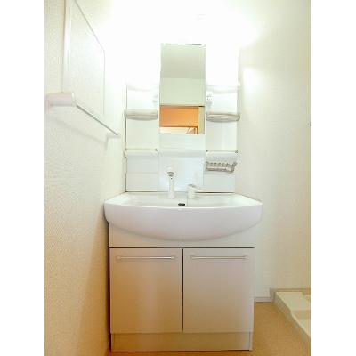 エスポワール 201【管理NO：1-019387201-02010】 ★家具家電は申し込み後に搬入しますの物件画像