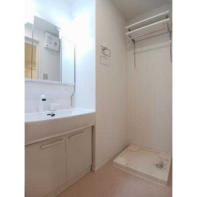 ロータス三室　Ａ 105【管理NO：1-027709701-01050】 ★家具家電は申し込み後に搬入しますの物件画像