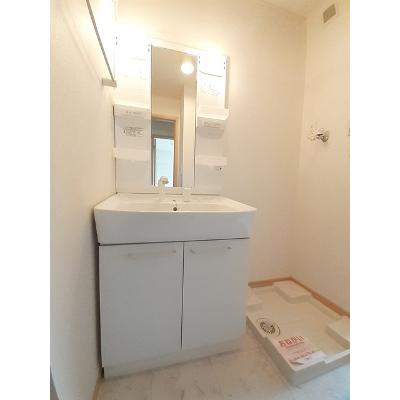ＧＲＡＣＥ　ＧＡＲＤＥＮ　Ｂ 103【管理NO：1-015991102-01030】 ★家具家電は申し込み後に搬入しますの物件画像