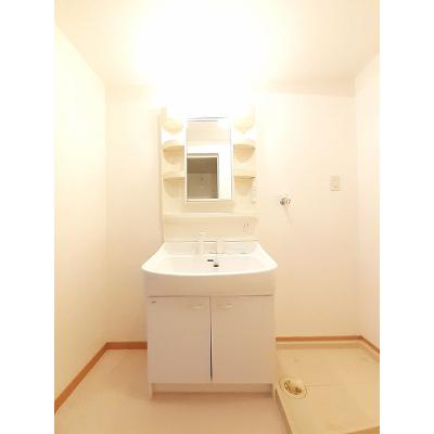 シャルマンコート広沢Ａ 203【管理NO：1-011880901-02030】 ★家具家電は申し込み後に搬入しますの物件画像