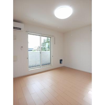 ピーチハッピネス 205【管理NO：1-018620201-02050】 ★家具家電は申し込み後に搬入します★の物件画像
