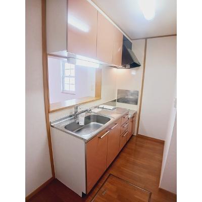 ローレル 101【管理NO：1-013331401-01010】 ★家具家電は申し込み後に搬入しますの物件画像