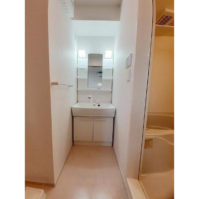 和Ⅲ 103【管理NO：1-020835201-01030】 ★家具家電は申し込み後に搬入します★の物件画像