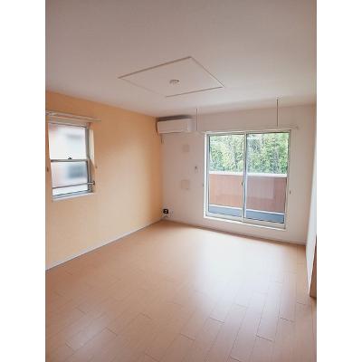 ラ・ルーチェⅠ 201【管理NO：1-019062301-02010】 ★家具家電は申し込み後に搬入しますの物件画像