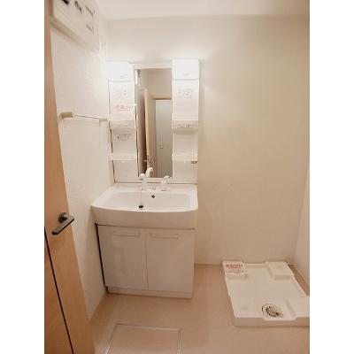 アヴェニール 202【管理NO：1-018751601-02020】 ★家具家電は申し込み後に搬入します★の物件画像