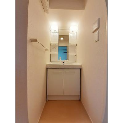 カーサ　モデルノＢ 202【管理NO：1-018384101-02020】 ★家具家電は申し込み後に搬入しますの物件画像