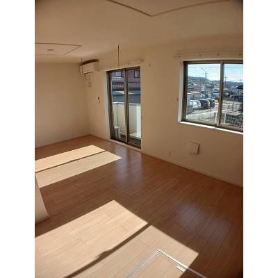 Ｒ’Ｓ－Ｚ 101【管理NO：1-023906701-01010】 ★家具家電は申し込み後に搬入しますの物件画像