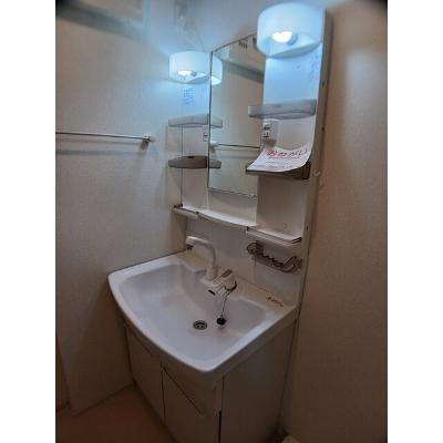 グレイス・コッティ 103【管理NO：1-019322701-01030】 ★家具家電は申し込み後に搬入しますの物件画像