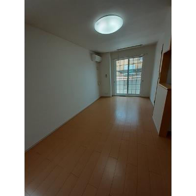 ジベルニーⅢ 104【管理NO：1-018006203-01040】 ★家具家電は申し込み後に搬入します★の物件画像