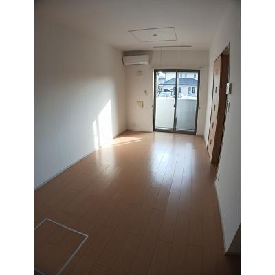 セレノ 102【管理NO：1-017347301-01020】 ★家具家電は申し込み後に搬入します★の物件画像
