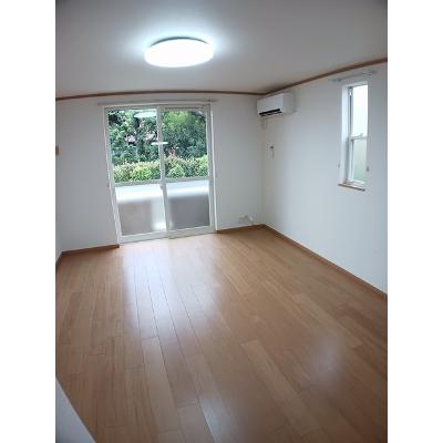 メゾン　エストＢ 102【管理NO：1-012960002-01020】 ★家具家電は申し込み後に搬入しますの物件画像