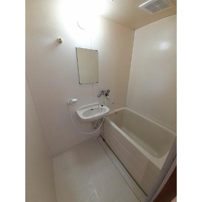 深堀ハイツ 104【管理NO：1-002038901-01040】 ★家具家電は申し込み後に搬入します★の物件画像