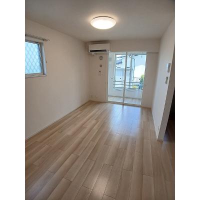 ラ・アルコバレーノ 102【管理NO：1-025318701-01020】 ★家具家電は申し込み後に搬入しますの物件画像