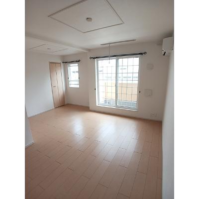 ジベルニーⅠ 201【管理NO：1-018006201-02010】 ★家具家電は申し込み後に搬入しますの物件画像