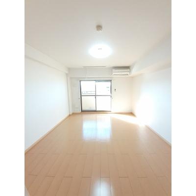 カーサ・セレーノ 303【管理NO：1-016230301-03030】 ★家具家電は申し込み後に搬入しますの物件画像