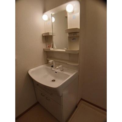 ひまわり　Ａ 103【管理NO：1-014957701-01030】 ★家具家電は申し込み後に搬入しますの物件画像