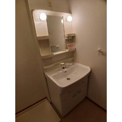 ベルフィオーレ　Ⅱ 102【管理NO：1-014829302-01020】 ★家具家電は申し込み後に搬入します★の物件画像