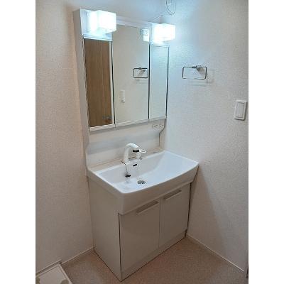 コーチェ 102【管理NO：1-028308901-01020】 ★家具家電は申し込み後に搬入しますの物件画像