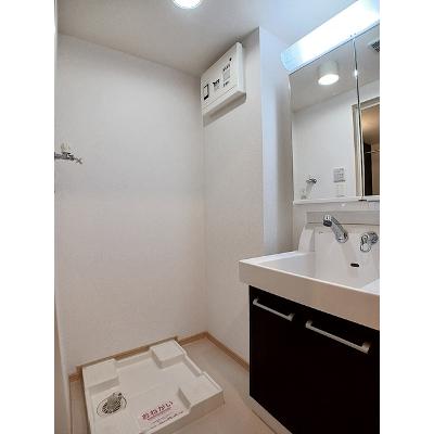 ヴェスペリア 201【管理NO：1-018257601-02010】 ★家具家電は申し込み後に搬入します★の物件画像