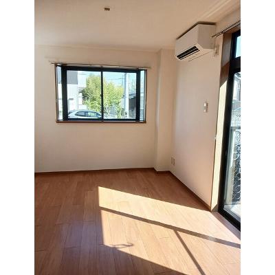 プランタンエトワール 101【管理NO：1-005140201-01010】 ★家具家電は申し込み後に搬入します★の物件画像