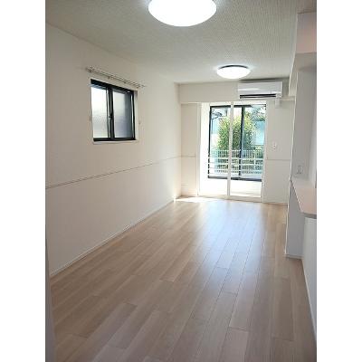 ノーブルイースト上柴 107【管理NO：1-028552401-01070】 ★家具家電は申し込み後に搬入しますの物件画像
