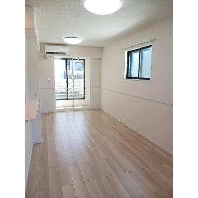 ノーブルイースト上柴 101【管理NO：1-028552401-01010】 ★家具家電は申し込み後に搬入しますの物件画像